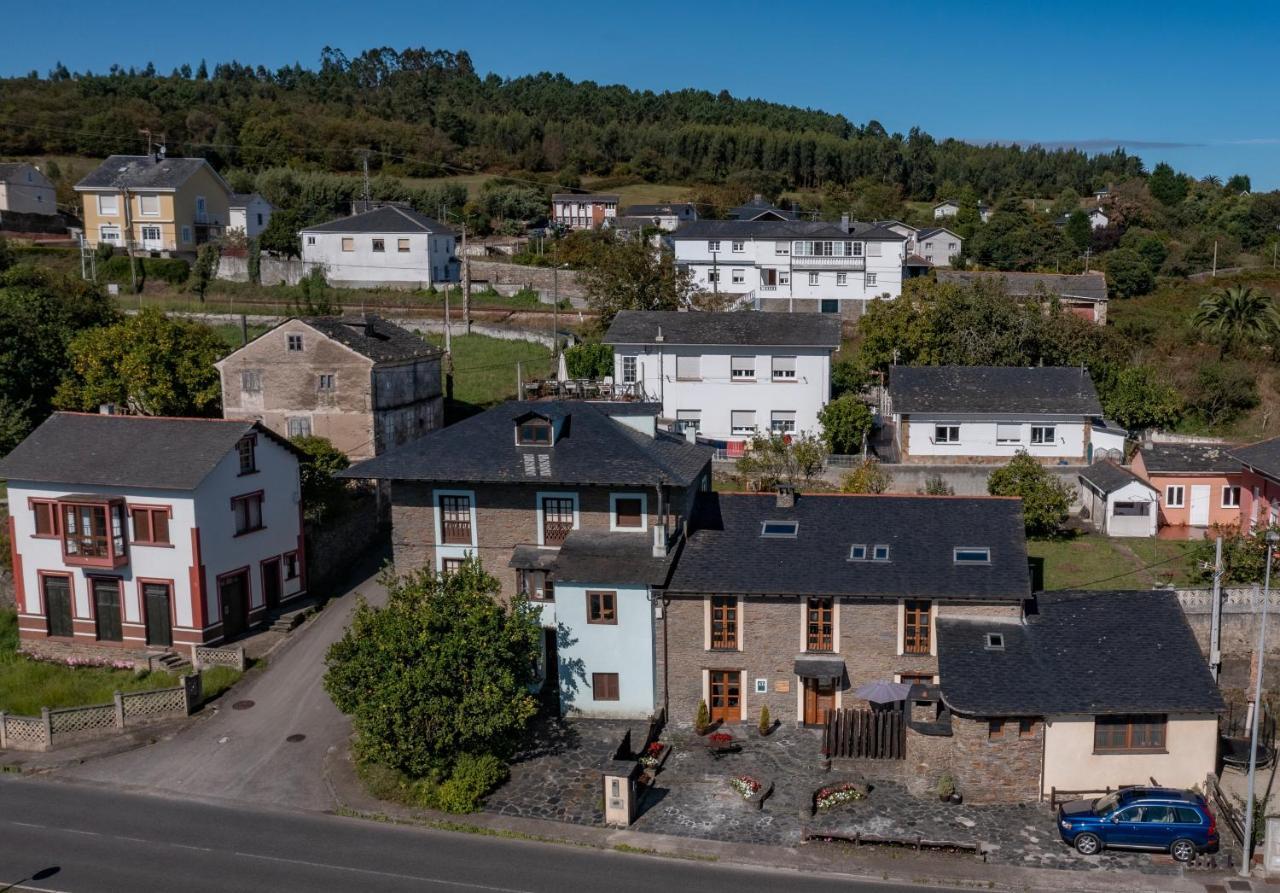 Casa Ria De Navia Pensionat Exteriör bild